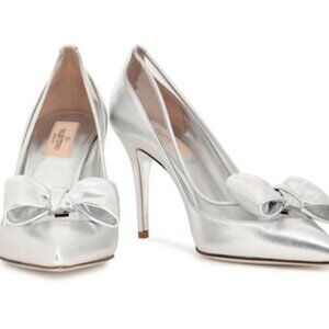Brand New Valentino Garavani women sz 37 'Dollybow' silver Metallic Pump